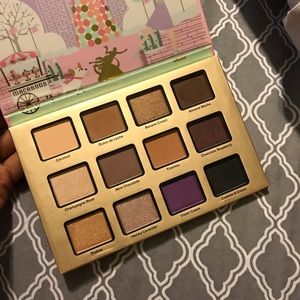 Too Faced Christmas In New York Palette